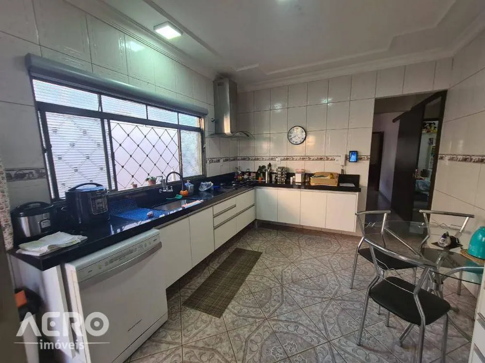 Casa, 3 quartos, 183 m² - Foto 7