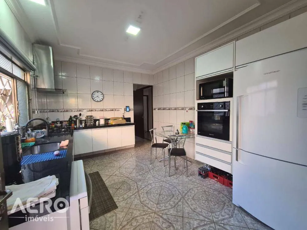 Casa, 3 quartos, 183 m² - Foto 8