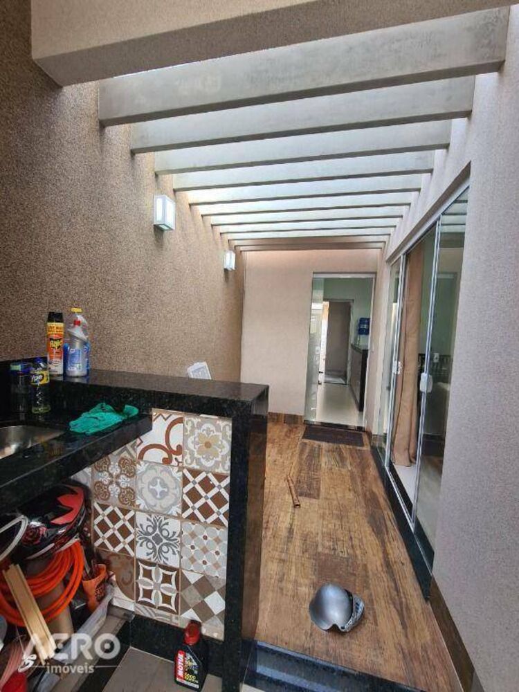 Casa para alugar com 3 quartos, 133m² - Foto 2