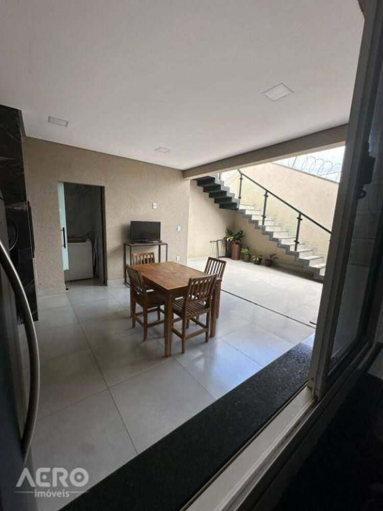 Casa, 3 quartos, 160 m² - Foto 4