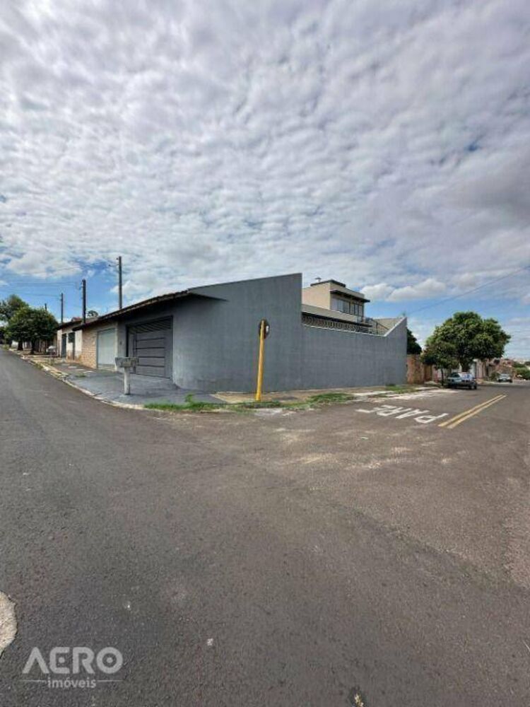 Casa, 3 quartos, 160 m² - Foto 2