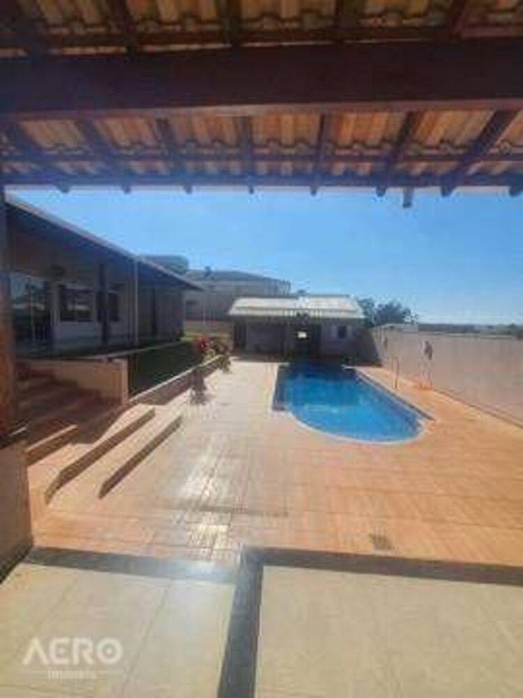 Casa de Condomínio à venda com 4 quartos, 200m² - Foto 3