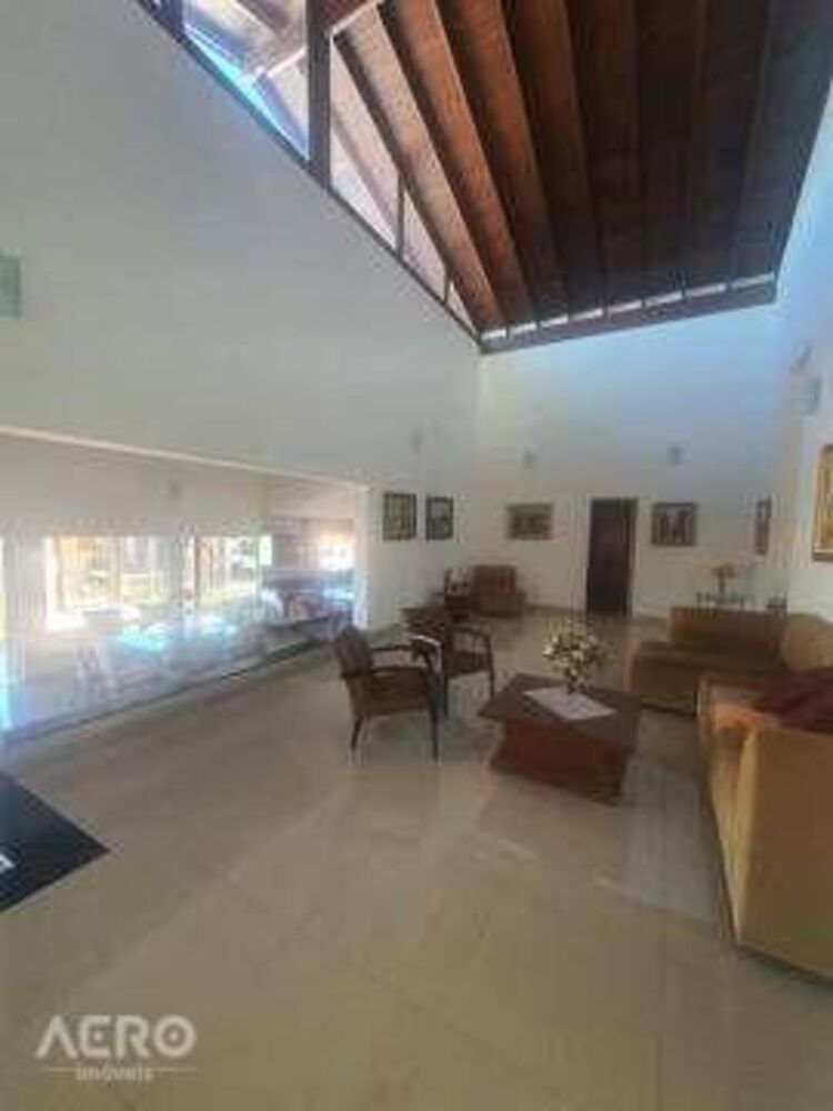 Casa de Condomínio à venda com 4 quartos, 200m² - Foto 1