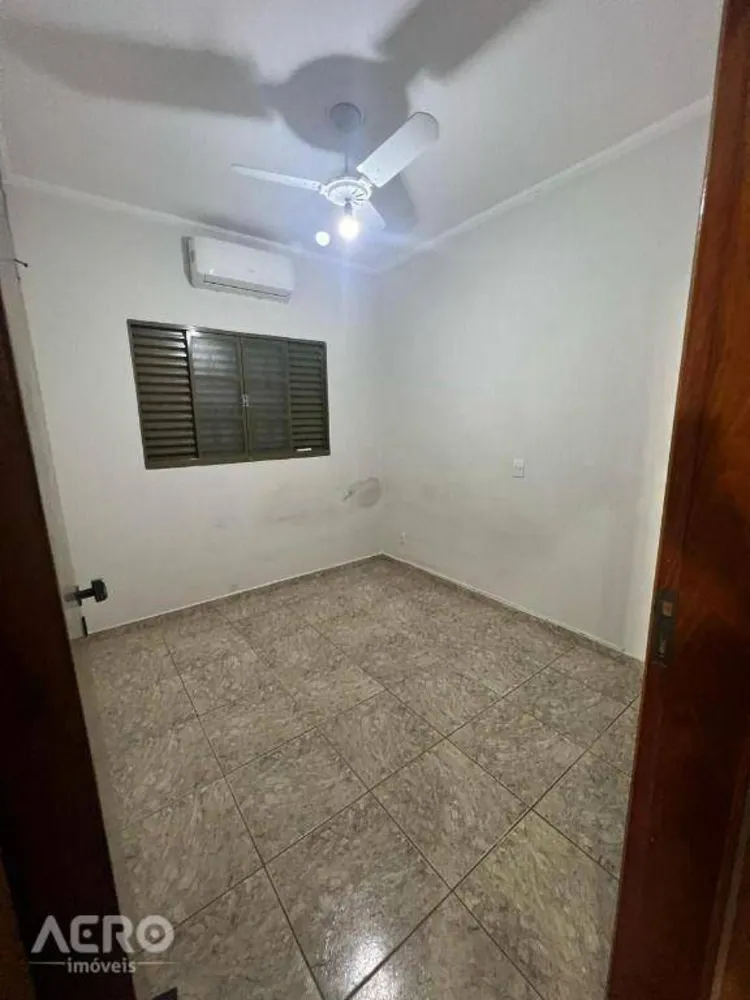 Casa, 3 quartos, 250 m² - Foto 1