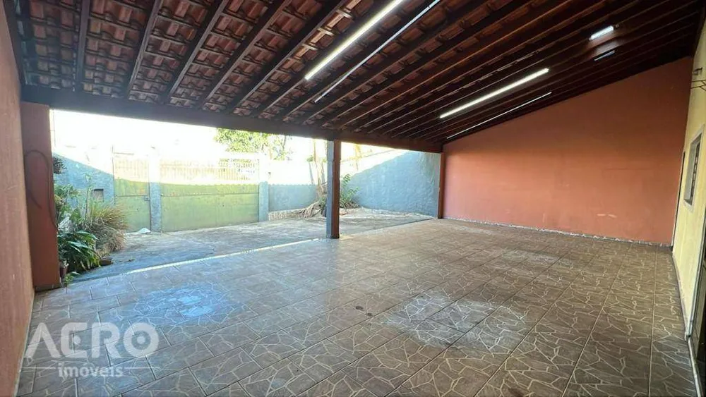 Casa, 3 quartos, 250 m² - Foto 3
