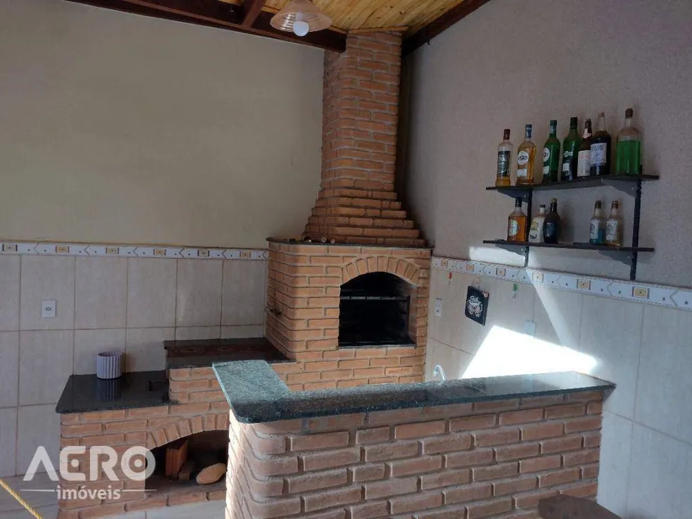 Chácara, 3 quartos, 300 m² - Foto 1