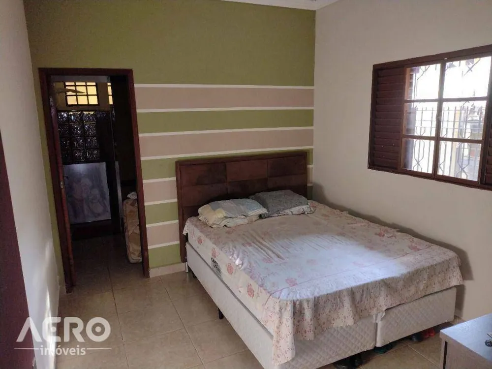 Chácara, 3 quartos, 300 m² - Foto 4