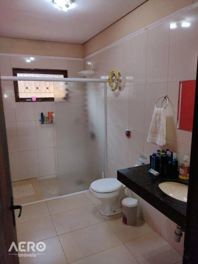 Chácara, 3 quartos, 300 m² - Foto 2