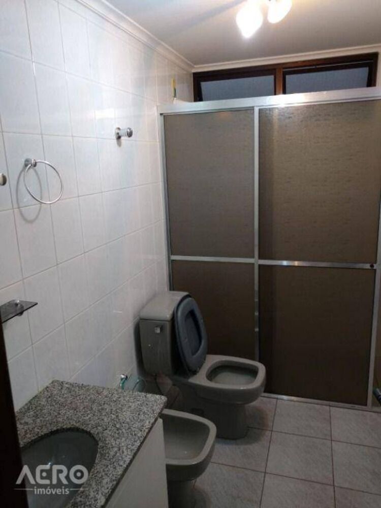 Apartamento à venda com 3 quartos, 122m² - Foto 12
