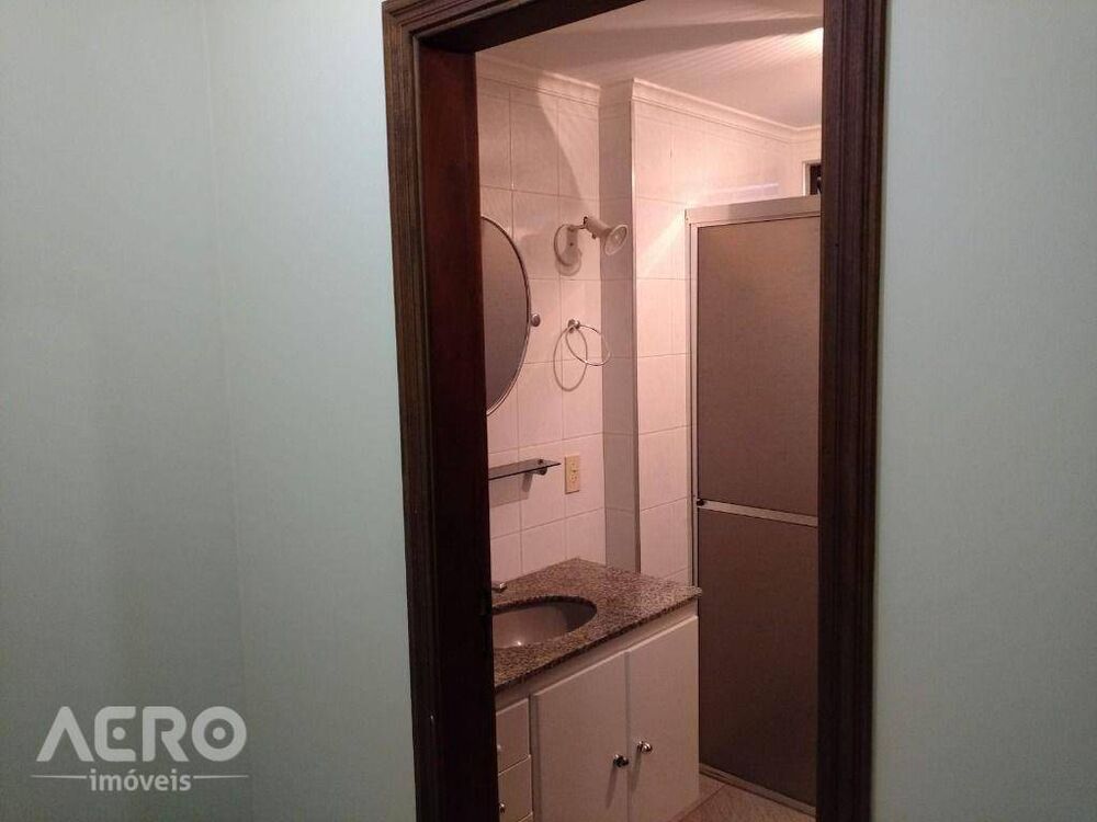 Apartamento à venda com 3 quartos, 122m² - Foto 10