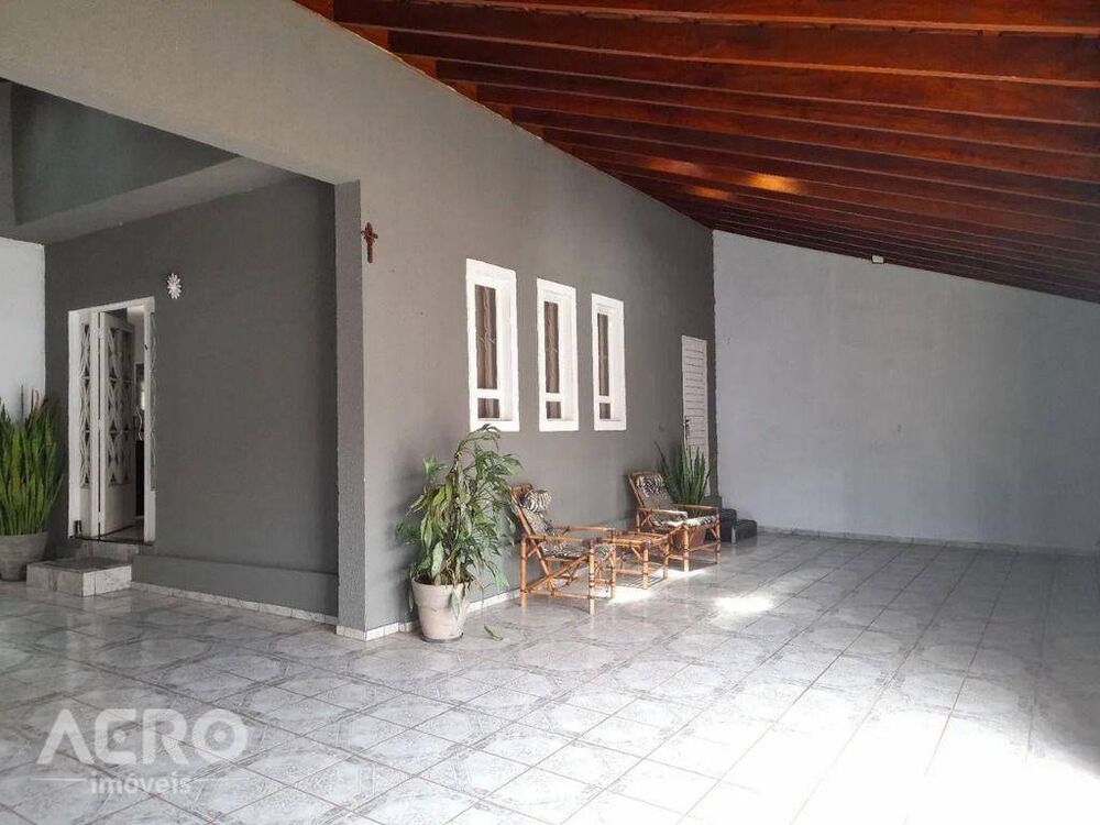 Casa, 3 quartos, 230 m² - Foto 3