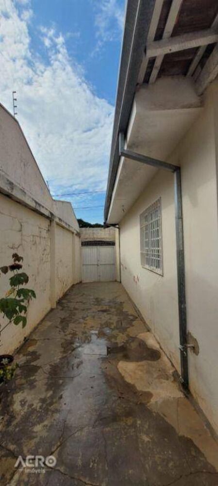 Casa à venda com 3 quartos, 140m² - Foto 6