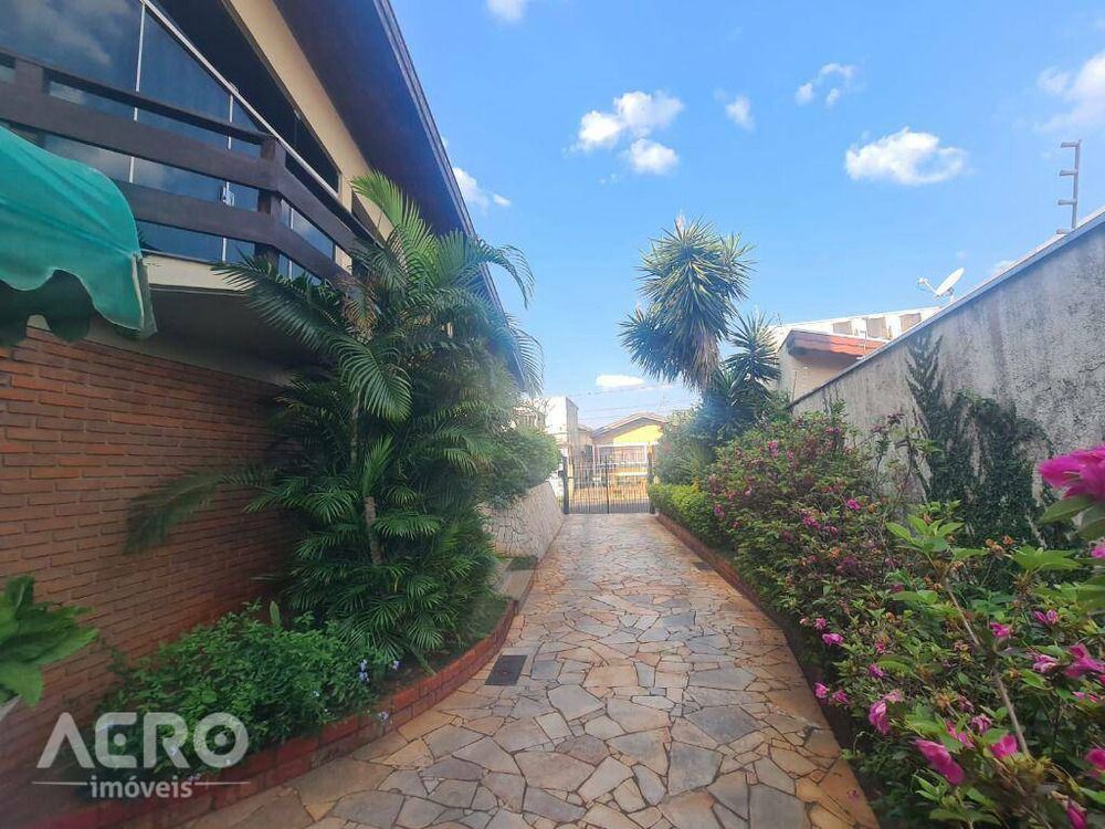 Casa à venda com 3 quartos, 370m² - Foto 6