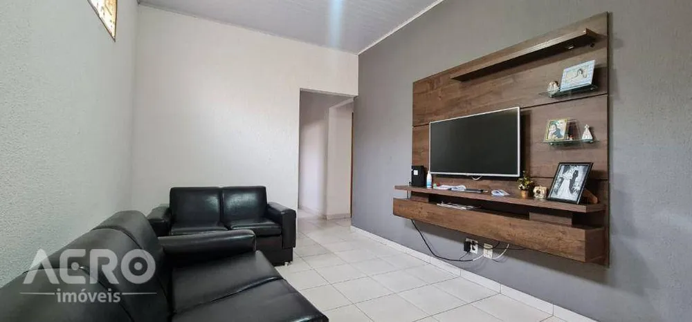 Casa, 4 quartos, 150 m² - Foto 1