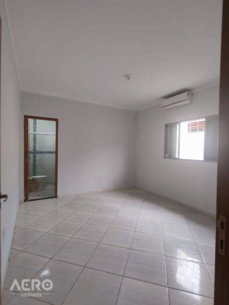 Casa, 3 quartos, 104 m² - Foto 2