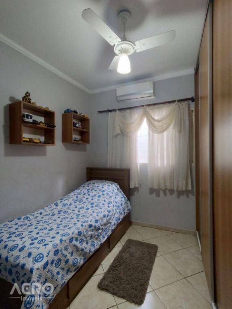 Casa à venda com 3 quartos, 169m² - Foto 15