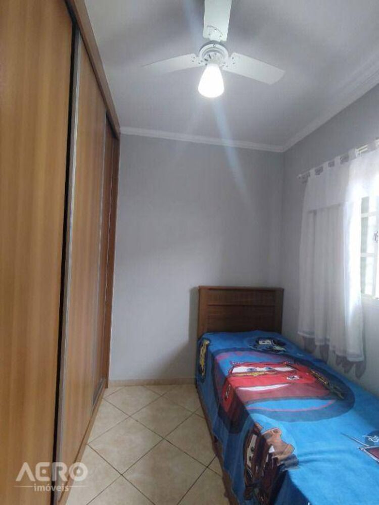 Casa à venda com 3 quartos, 169m² - Foto 18