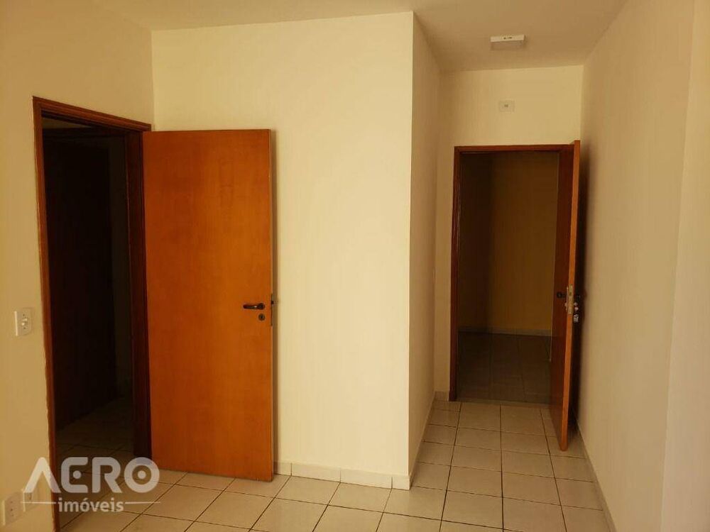 Apartamento à venda com 3 quartos, 76m² - Foto 11