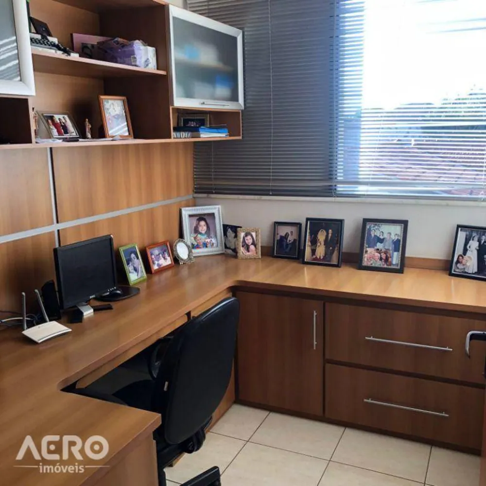 Casa, 3 quartos, 270 m² - Foto 3