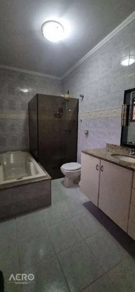 Casa, 4 quartos, 236 m² - Foto 4