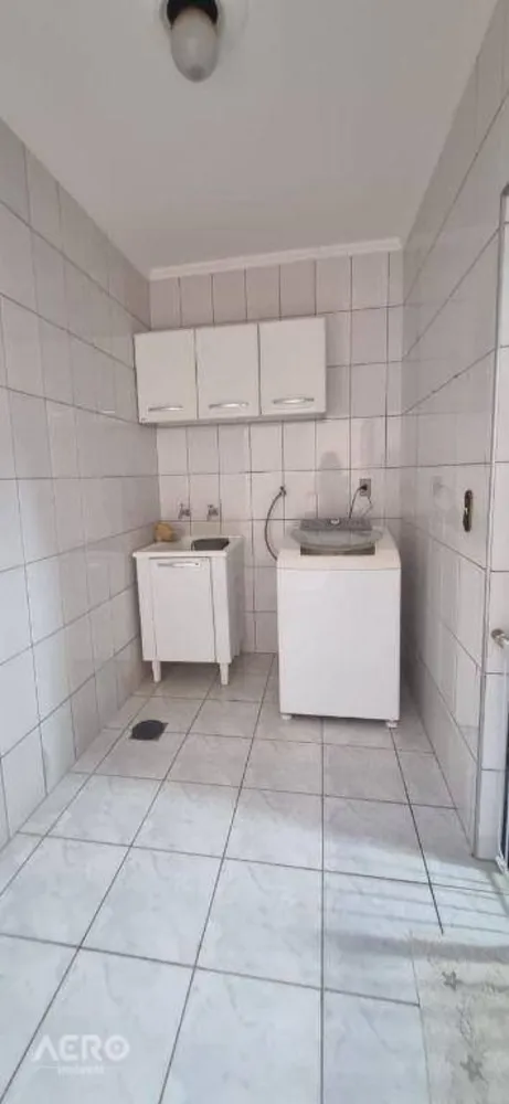 Casa, 4 quartos, 236 m² - Foto 2