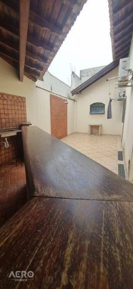 Casa, 4 quartos, 236 m² - Foto 8