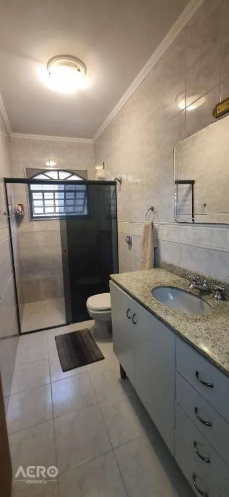 Casa, 4 quartos, 236 m² - Foto 3