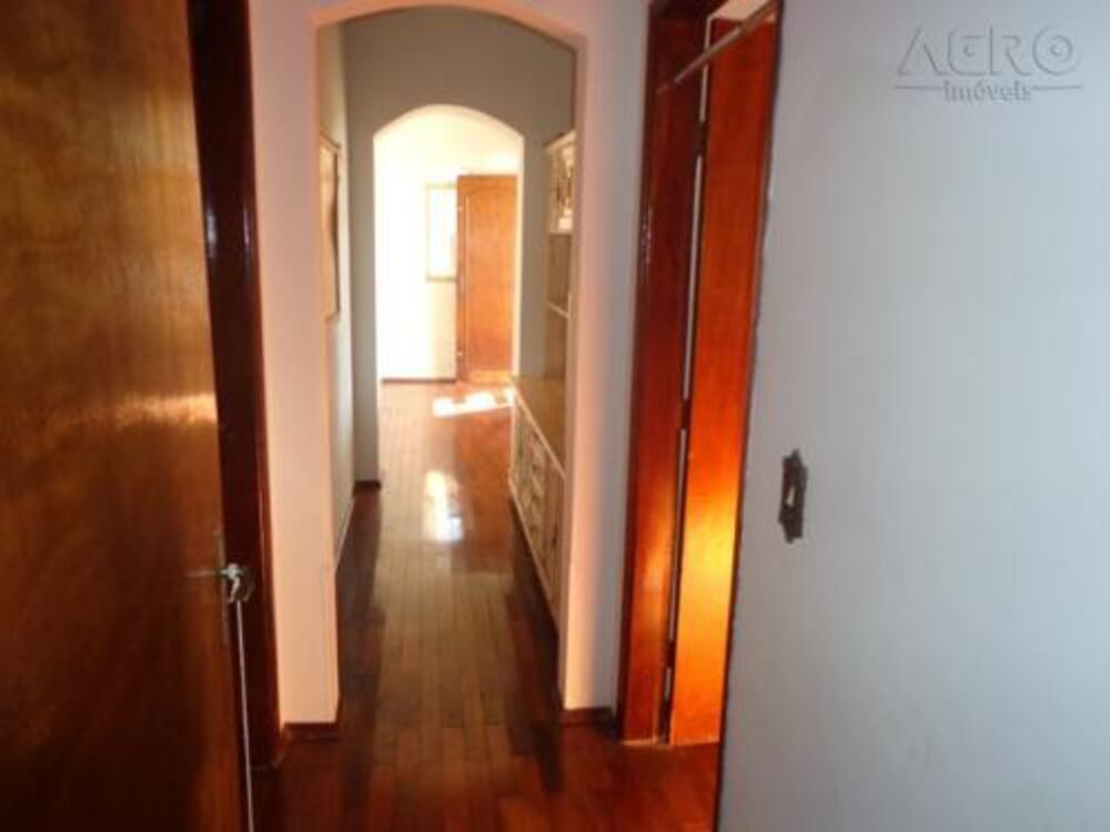 Casa, 4 quartos, 232 m² - Foto 1