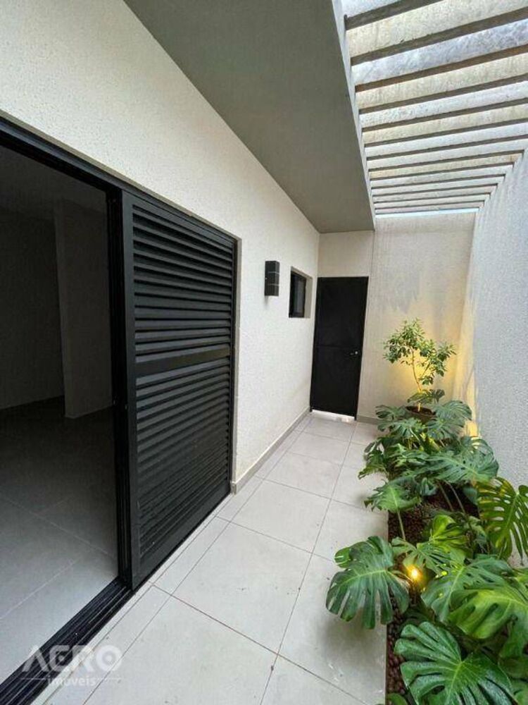 Casa à venda com 3 quartos, 125m² - Foto 12