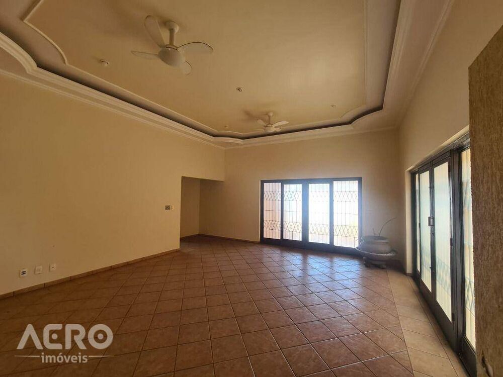 Casa de Condomínio à venda com 3 quartos, 382m² - Foto 2