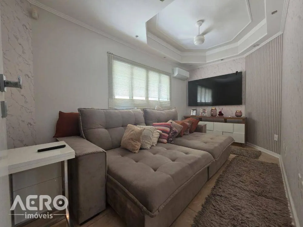 Casa, 3 quartos, 241 m² - Foto 3