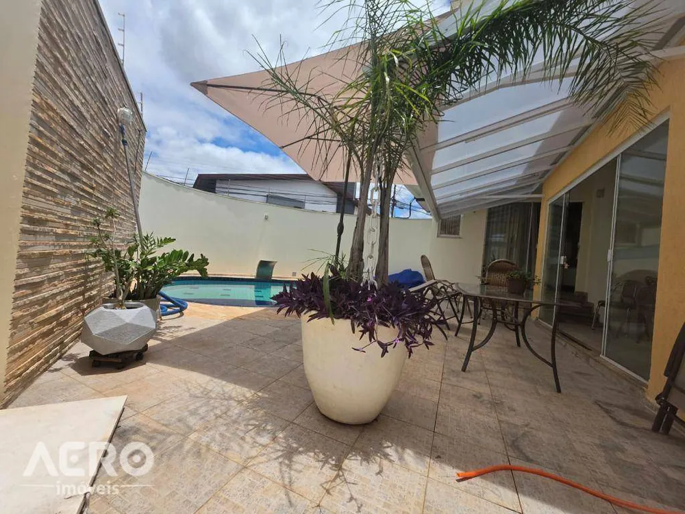 Casa, 3 quartos, 241 m² - Foto 7