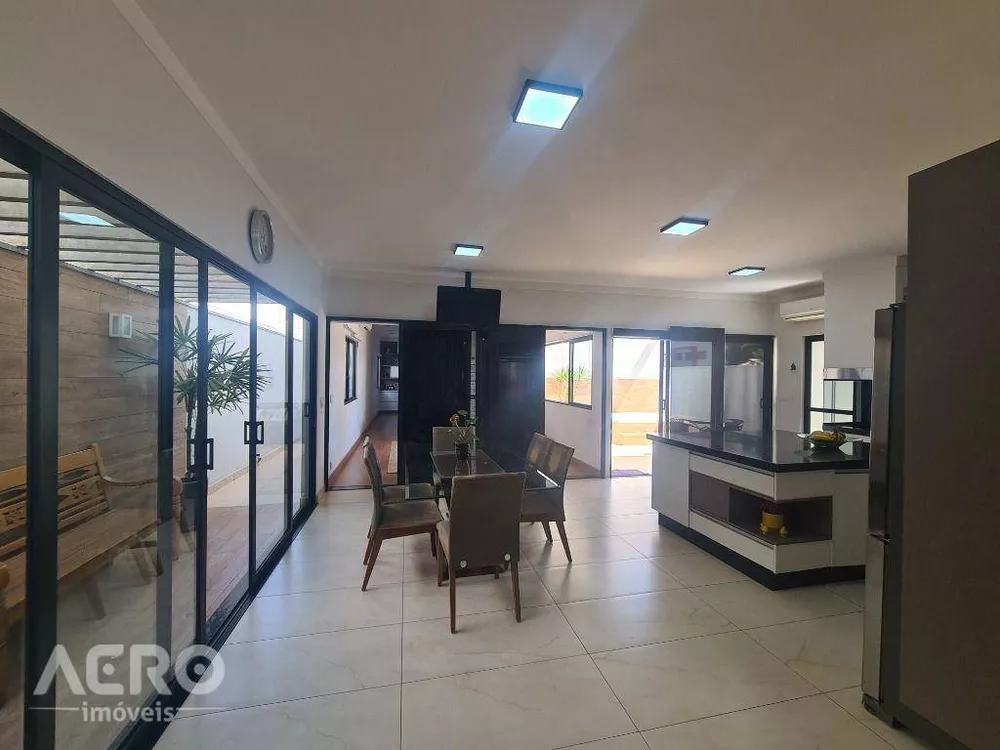 Casa de Condomínio à venda com 3 quartos, 204m² - Foto 3