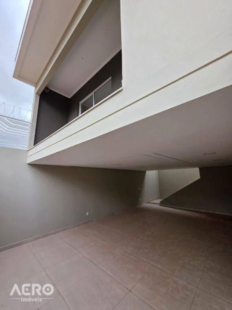 Casa, 3 quartos, 245 m² - Foto 6