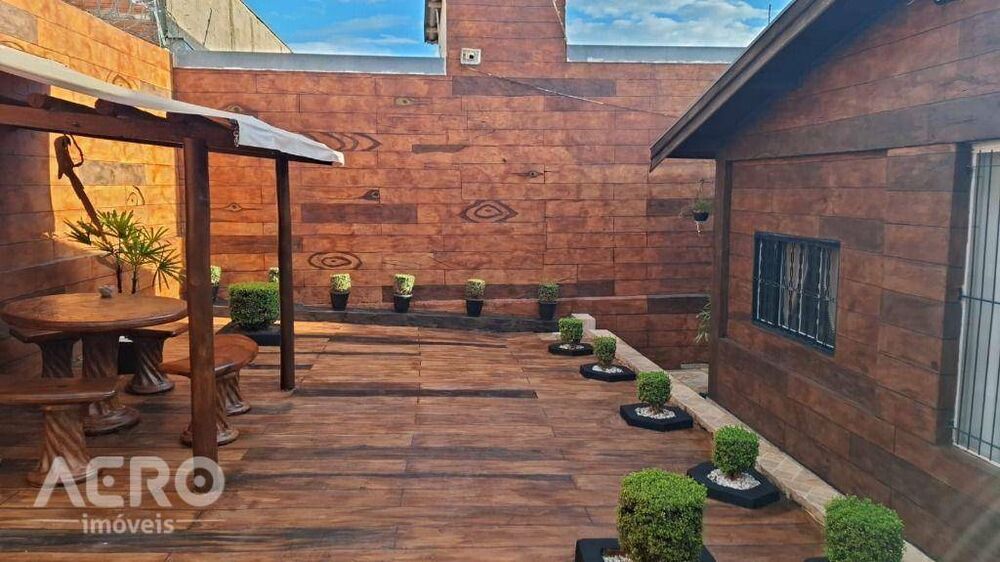 Casa à venda com 4 quartos, 167m² - Foto 5