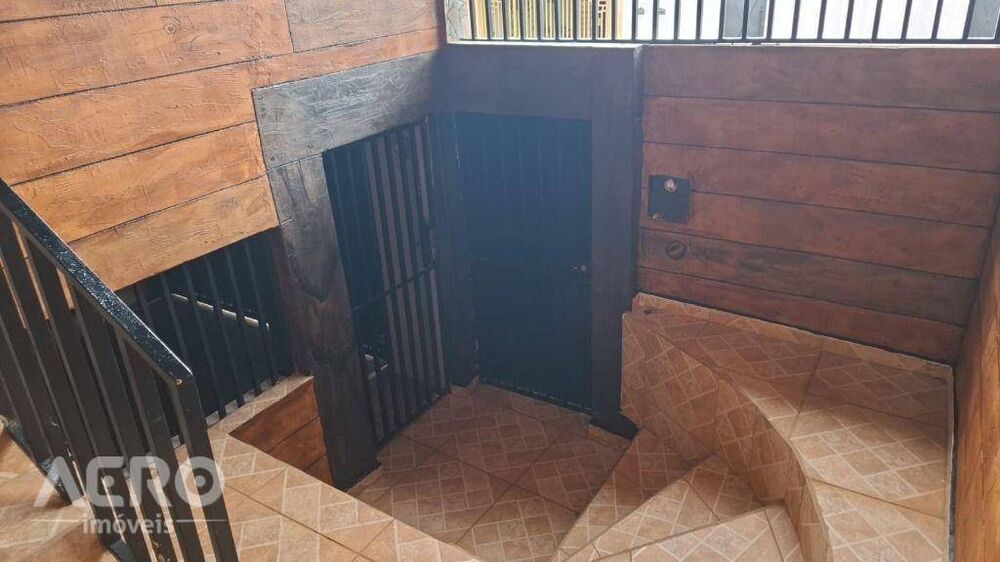 Casa à venda com 4 quartos, 167m² - Foto 7