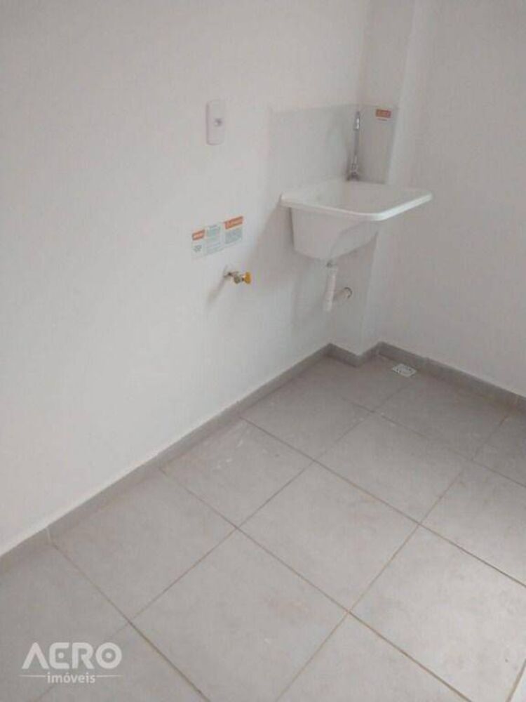 Apartamento para alugar com 2 quartos, 42m² - Foto 11