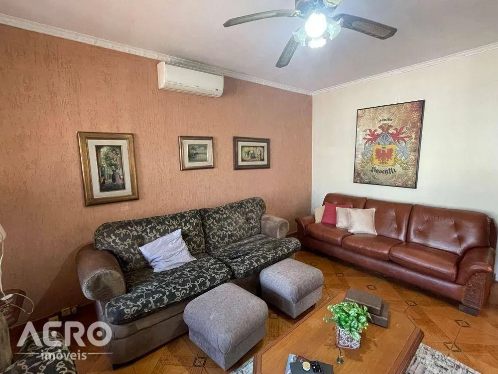 Casa, 3 quartos, 182 m² - Foto 2