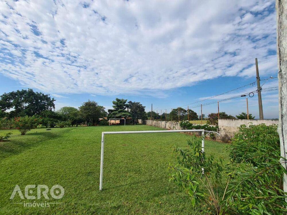 Chácara à venda com 4 quartos, 450m² - Foto 13