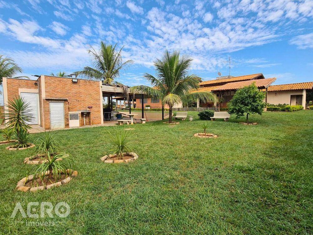 Chácara à venda com 4 quartos, 450m² - Foto 52