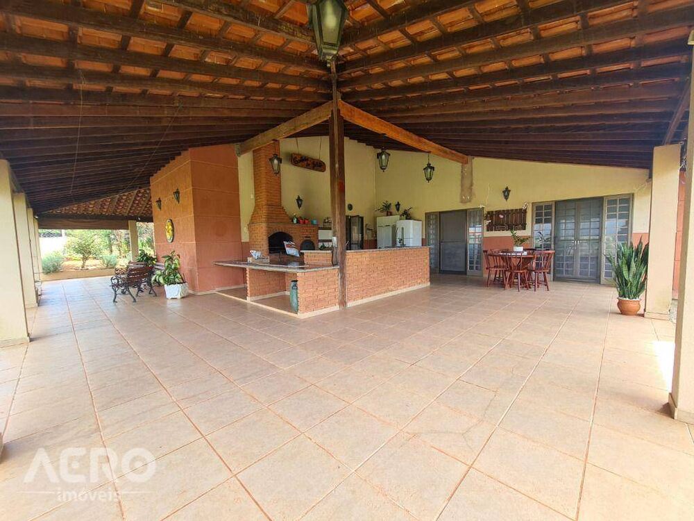 Chácara à venda com 4 quartos, 450m² - Foto 34