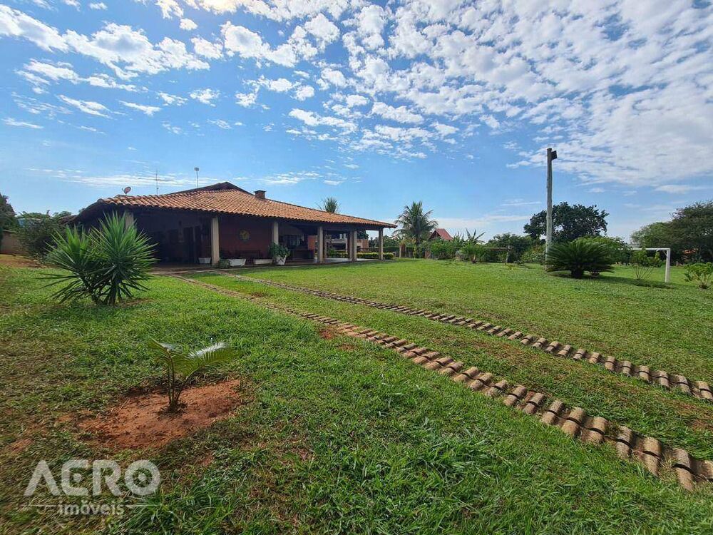 Chácara à venda com 4 quartos, 450m² - Foto 36