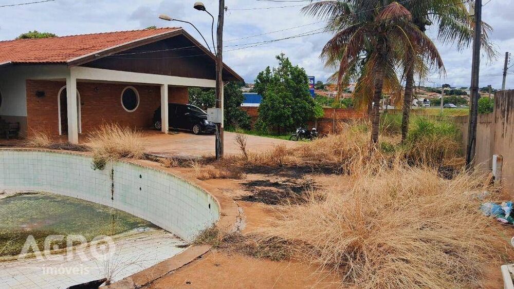 Casa, 2 quartos, 490 m² - Foto 1