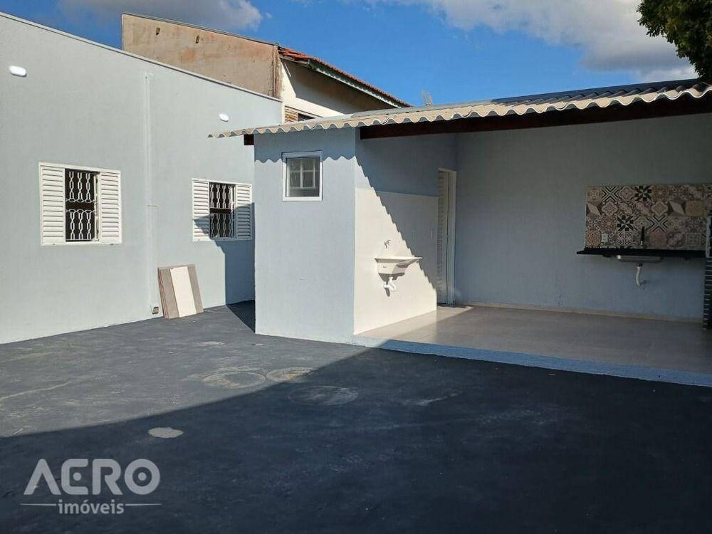 Casa, 2 quartos, 83 m² - Foto 1