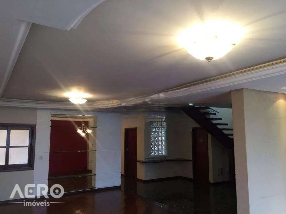 Casa, 5 quartos, 535 m² - Foto 1