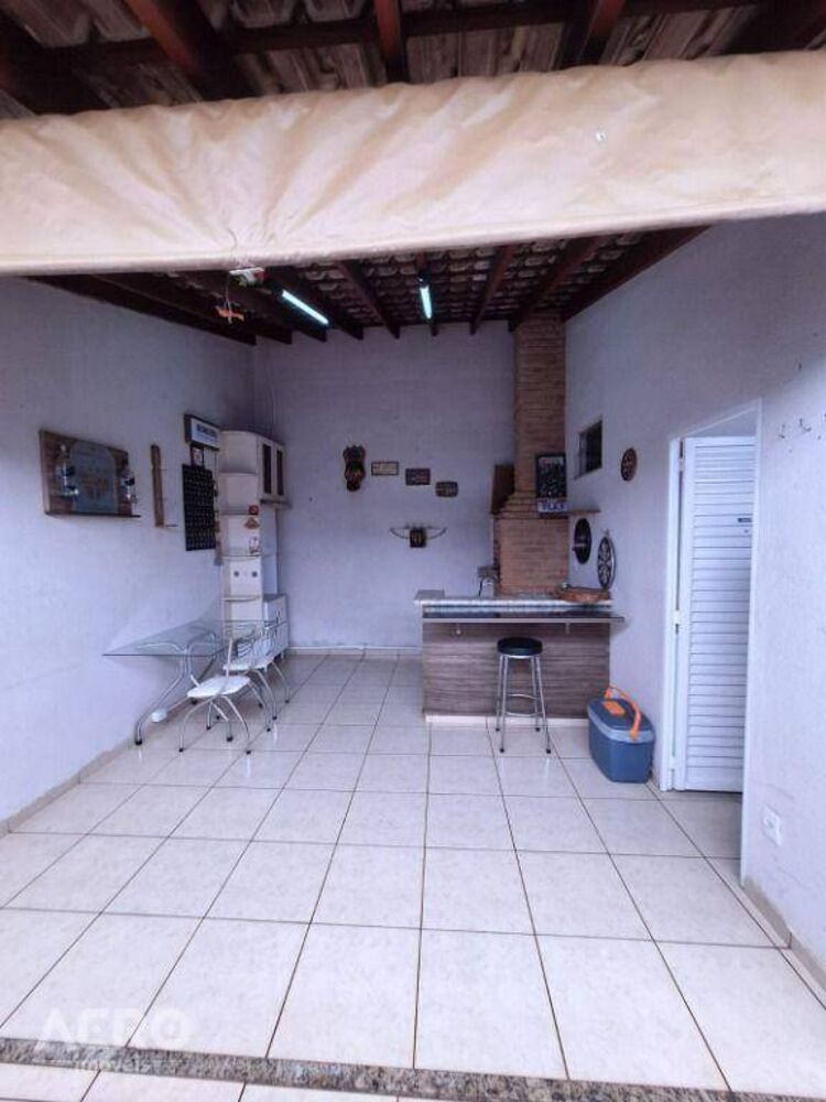 Casa, 3 quartos, 145 m² - Foto 1