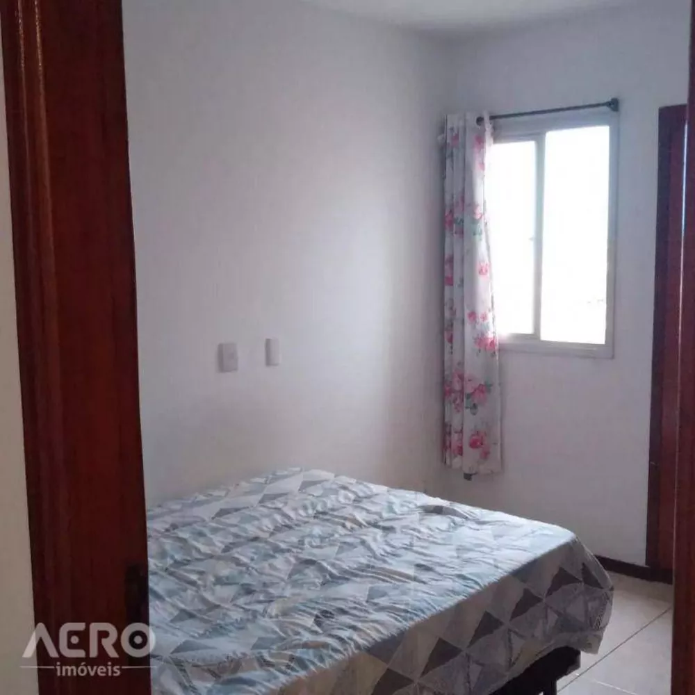 Apartamento à venda com 1 quarto, 50m² - Foto 2