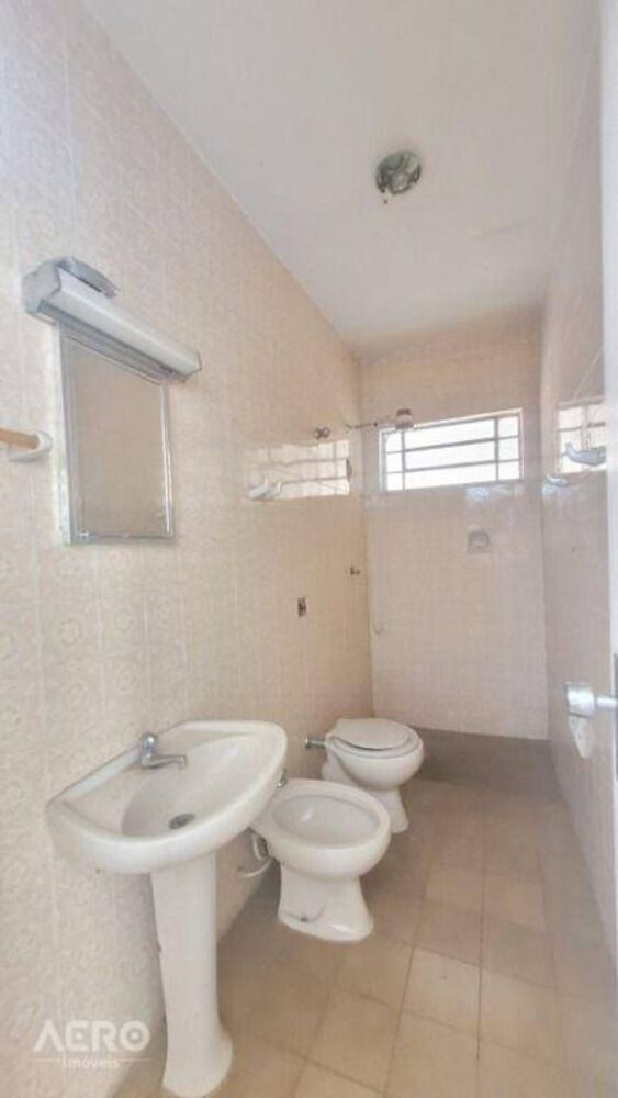 Casa, 3 quartos, 180 m² - Foto 1