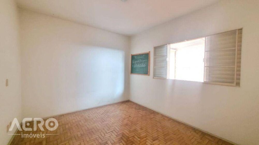 Casa, 3 quartos, 180 m² - Foto 3