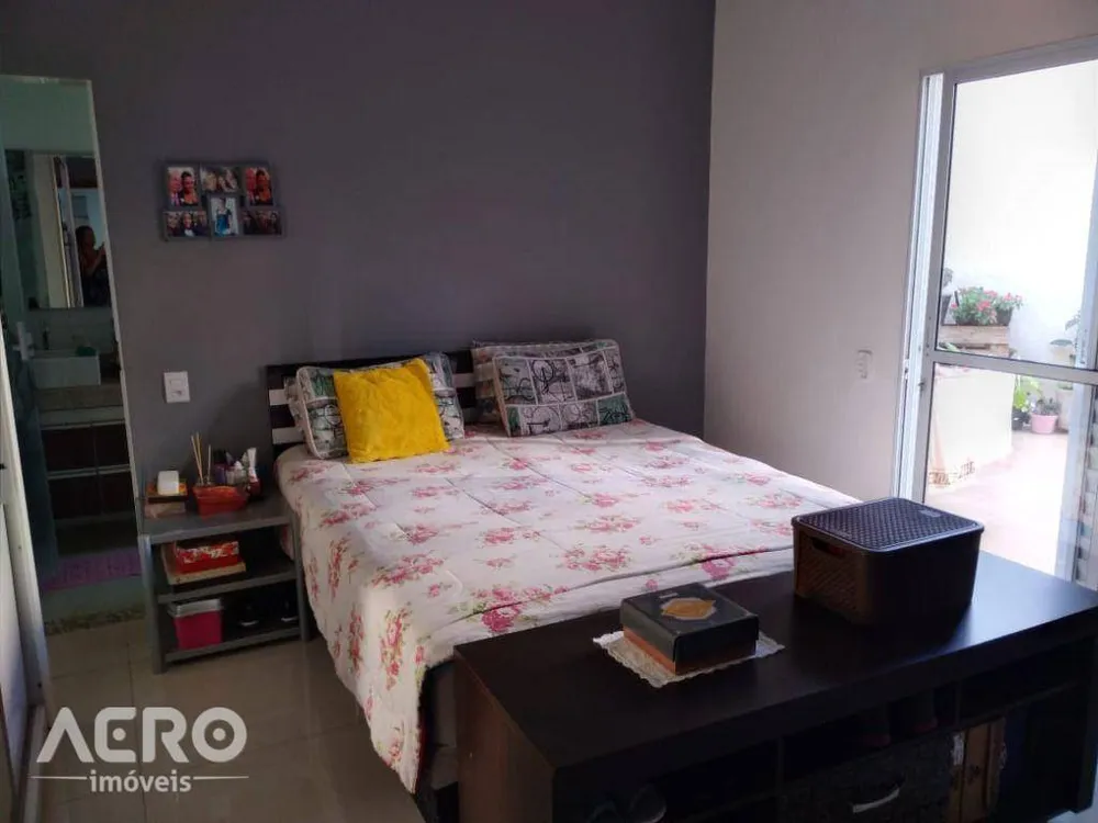 Casa, 2 quartos, 224 m² - Foto 1